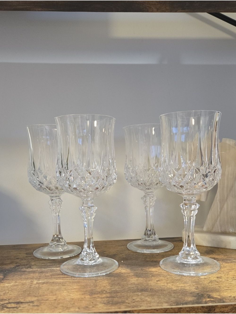 Cristal D'Arques Longchamp Cut-Pattern Wine Glasses (Set of 4)